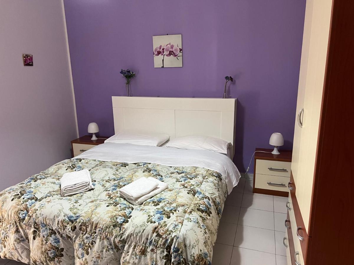 Bed and Breakfast The Artists à Acireale Extérieur photo