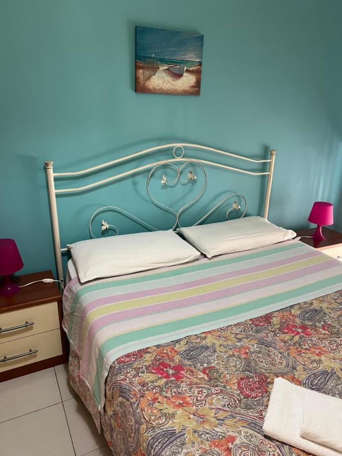 Bed and Breakfast The Artists à Acireale Extérieur photo