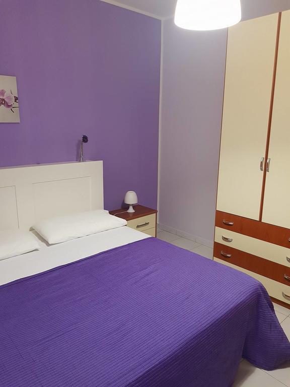 Bed and Breakfast The Artists à Acireale Extérieur photo
